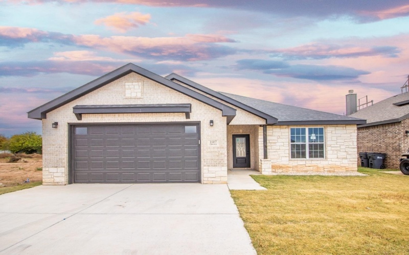 1607 Quincy Avenue, Lubbock, TX 79416, 3 Habitaciones Habitaciones , ,2 BañosBaños,Residential,En Venta,1607 Quincy Avenue,202316555