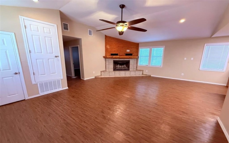 155 S County Road 4837, Winnsboro, TX 75494, 2 Bedrooms Bedrooms, ,2 BathroomsBathrooms,Residential,For Sale,155 S County Road 4837,0,21129213