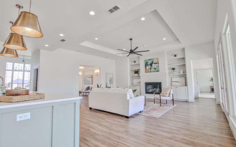 10702 Juneau Avenue, Lubbock, TX 79424, 4 Bedrooms Bedrooms, ,3 BathroomsBathrooms,Residential,For Sale,10702 Juneau Avenue,202402575