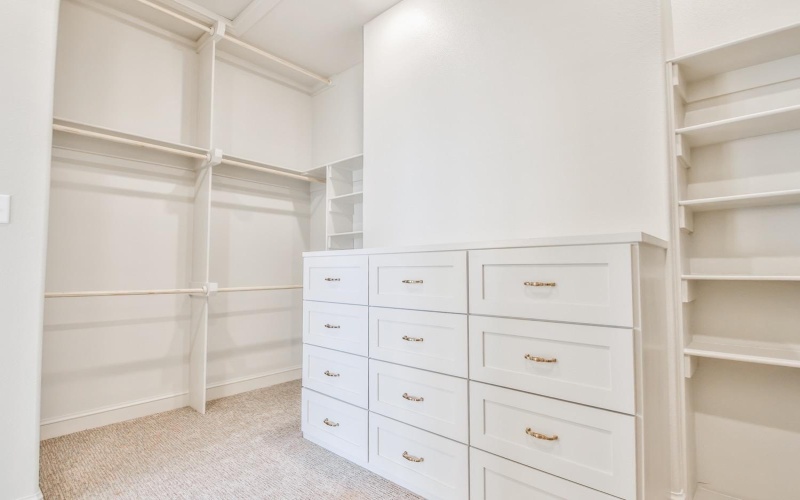 10702 Juneau Avenue, Lubbock, TX 79424, 4 Bedrooms Bedrooms, ,3 BathroomsBathrooms,Residential,For Sale,10702 Juneau Avenue,202402575