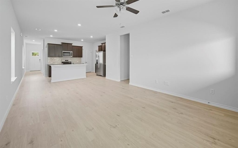 2014 Lostwood Drive, Princeton, TX 75407, 4 Bedrooms Bedrooms, ,2 BathroomsBathrooms,Residential,For Sale,2014 Lostwood Drive,0,21129304