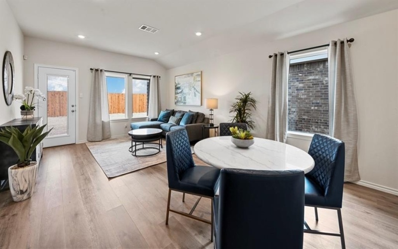 936 Jefferson Way, Sherman, TX 75090, 3 Bedrooms Bedrooms, ,2 BathroomsBathrooms,Residential,For Sale,936 Jefferson Way,0,21129314