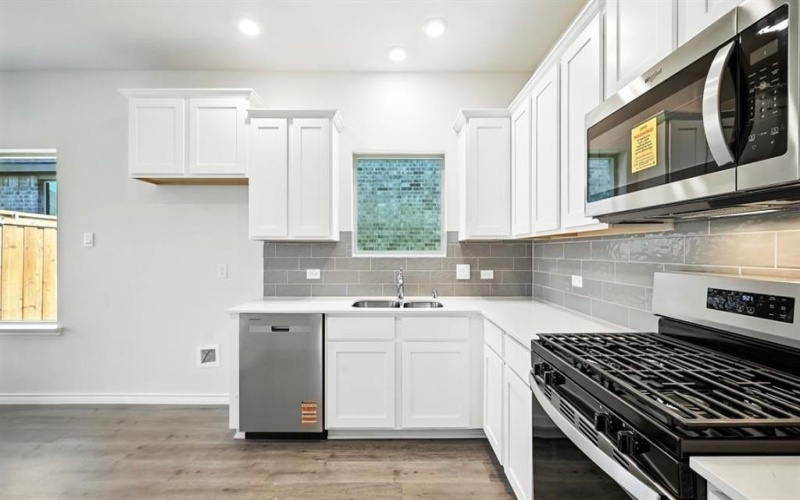 3421 Bar Claims Street, Aubrey, TX 76227, 3 Habitaciones Habitaciones , ,2 BañosBaños,Residential,En Venta,3421 Bar Claims Street,0,21129336