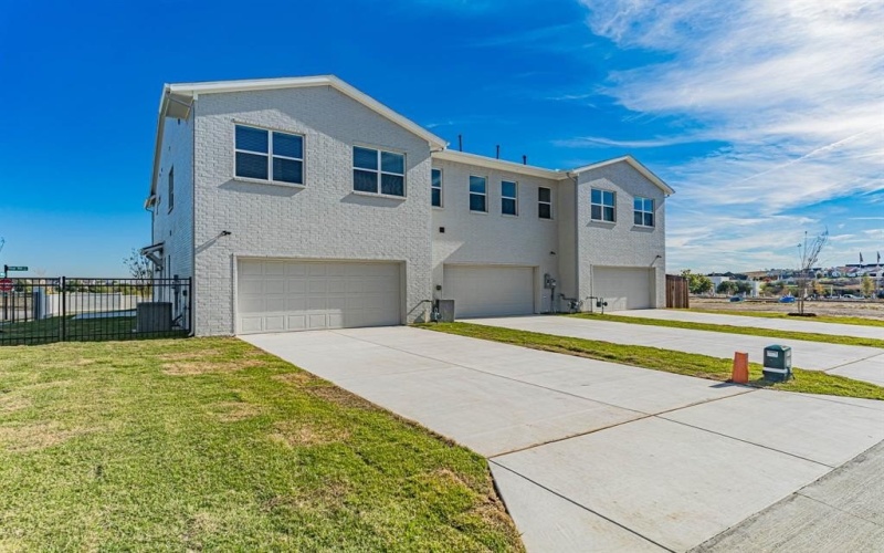 2146 Village Walk Place, Aledo, TX 76008, 3 Bedrooms Bedrooms, ,2 BathroomsBathrooms,Residential,For Sale,2146 Village Walk Place,0,21129435