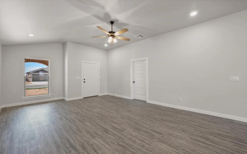 3007 139th Street, Lubbock, TX 79423, 3 Bedrooms Bedrooms, ,2 BathroomsBathrooms,Residential,For Sale,3007 139th Street,0,202563976