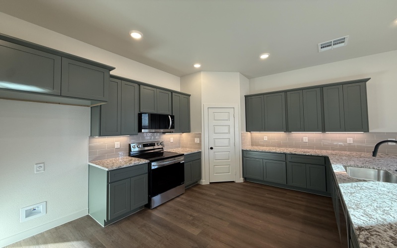 3011 138th Place, Lubbock, TX 79423, 3 Habitaciones Habitaciones , ,2 BañosBaños,Residential,En Venta,3011 138th Place,0,202563979