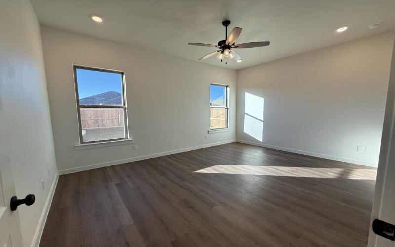 3011 138th Place, Lubbock, TX 79423, 3 Habitaciones Habitaciones , ,2 BañosBaños,Residential,En Venta,3011 138th Place,0,202563979