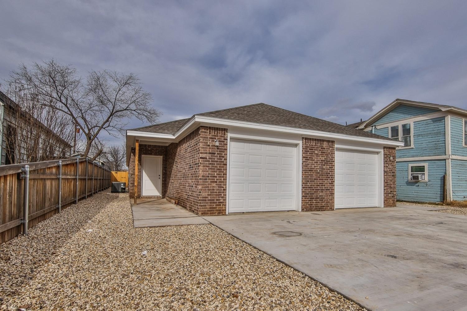 2004 23rd Street, Lubbock, TX 79411, 6 Bedrooms Bedrooms, ,5 BathroomsBathrooms,Residential Multi Family,For Sale,2004 23rd Street,202405480