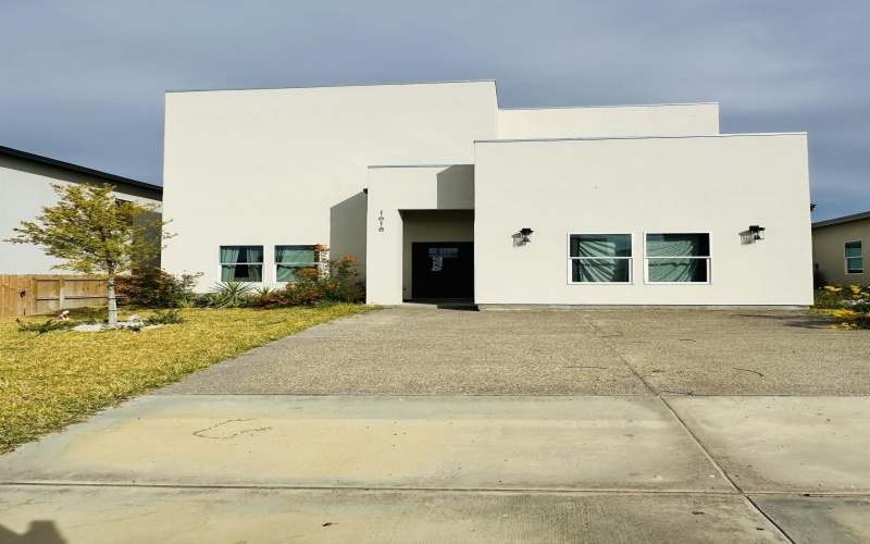 1618 Coba Dr., LAREDO, TX 78046, 4 Bedrooms Bedrooms, ,2 BathroomsBathrooms,Residential,For Sale,1618 Coba Dr.,0,20255338