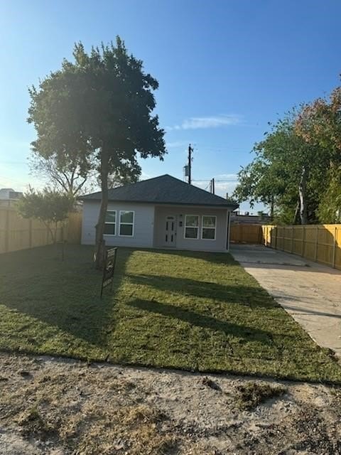 2107 Shirley Drive, Corpus Christi, TX 78416, 3 Habitaciones Habitaciones , ,2 BañosBaños,Residential,En Venta,2107 Shirley Drive,0,468721