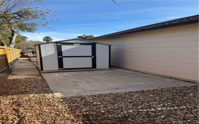 2107 Shirley Drive, Corpus Christi, TX 78416, 3 Habitaciones Habitaciones , ,2 BañosBaños,Residential,En Venta,2107 Shirley Drive,0,468721