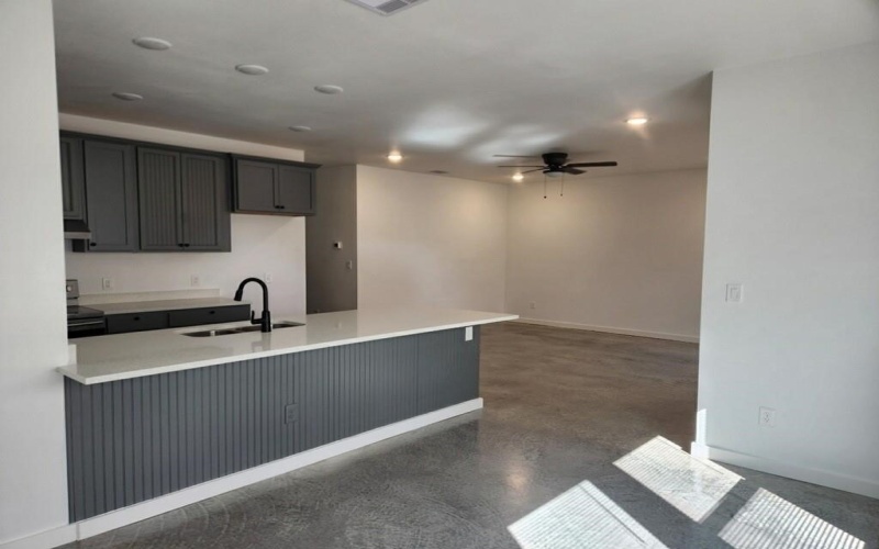 2107 Shirley Drive, Corpus Christi, TX 78416, 3 Habitaciones Habitaciones , ,2 BañosBaños,Residential,En Venta,2107 Shirley Drive,0,468721