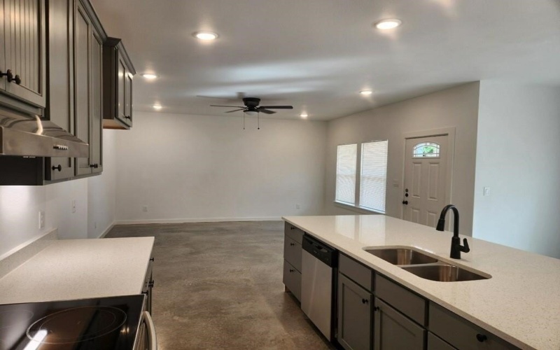 2107 Shirley Drive, Corpus Christi, TX 78416, 3 Habitaciones Habitaciones , ,2 BañosBaños,Residential,En Venta,2107 Shirley Drive,0,468721