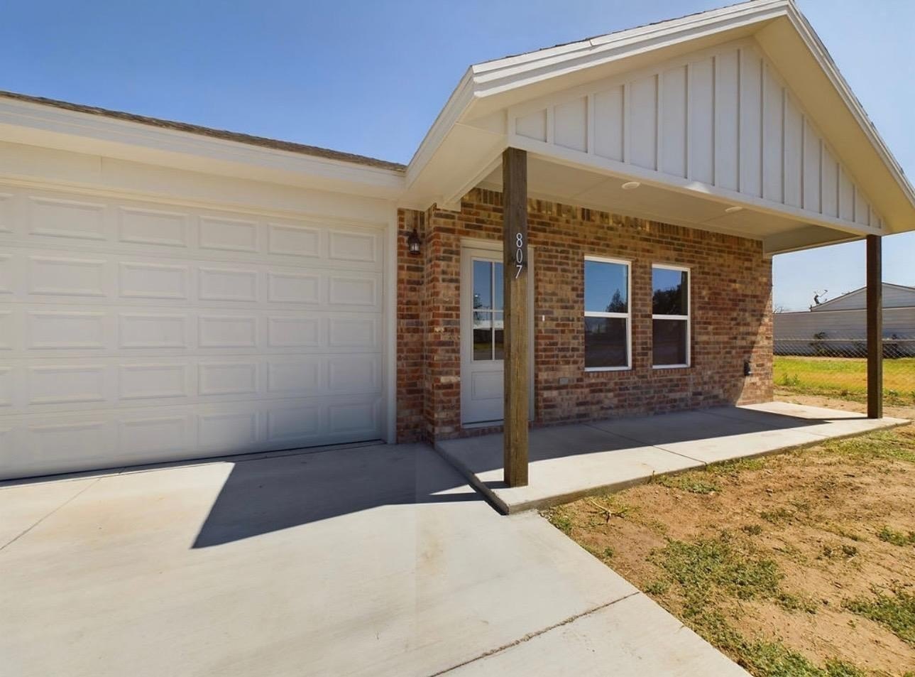 807 12th Street, Shallowater, TX 79363, 3 Habitaciones Habitaciones , ,2 BañosBaños,Residential,En Venta,807 12th Street,202409408
