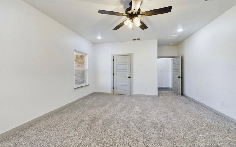 807 12th Street, Shallowater, TX 79363, 3 Habitaciones Habitaciones , ,2 BañosBaños,Residential,En Venta,807 12th Street,202409408