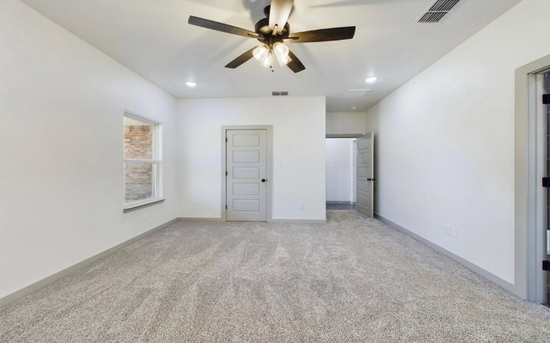 807 12th Street, Shallowater, TX 79363, 3 Habitaciones Habitaciones , ,2 BañosBaños,Residential,En Venta,807 12th Street,202409408