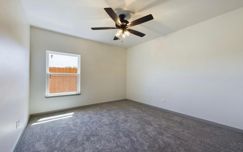807 12th Street, Shallowater, TX 79363, 3 Habitaciones Habitaciones , ,2 BañosBaños,Residential,En Venta,807 12th Street,202409408