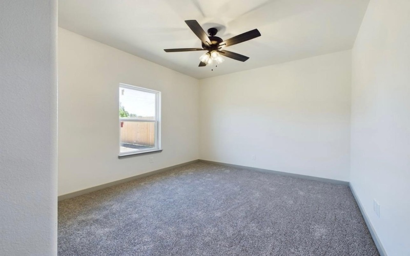 807 12th Street, Shallowater, TX 79363, 3 Habitaciones Habitaciones , ,2 BañosBaños,Residential,En Venta,807 12th Street,202409408