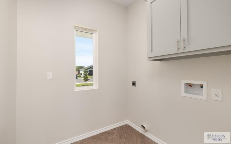 18033 REDWOOD ST, COMBES, TX 78552, 3 Bedrooms Bedrooms, ,2 BathroomsBathrooms,Residential,For Sale,18033 REDWOOD ST,0,29770529