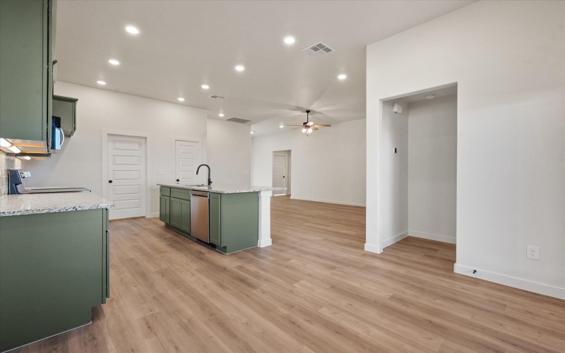 602 E 22nd Street, Wolfforth, TX 79382, 3 Habitaciones Habitaciones , ,2 BañosBaños,Residential,En Venta,602 E 22nd Street,0,202563954