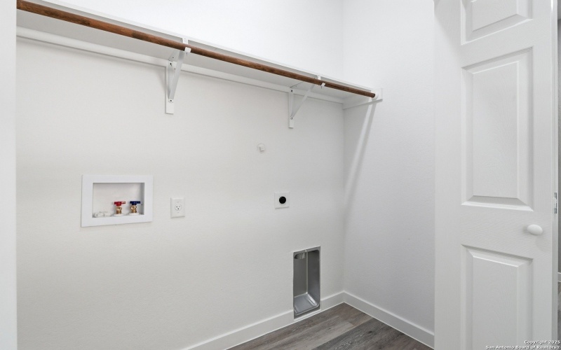 930 Gladstone, San Antonio, TX 78225, 3 Bedrooms Bedrooms, ,2 BathroomsBathrooms,Residential,For Sale,930 Gladstone,0,1927499