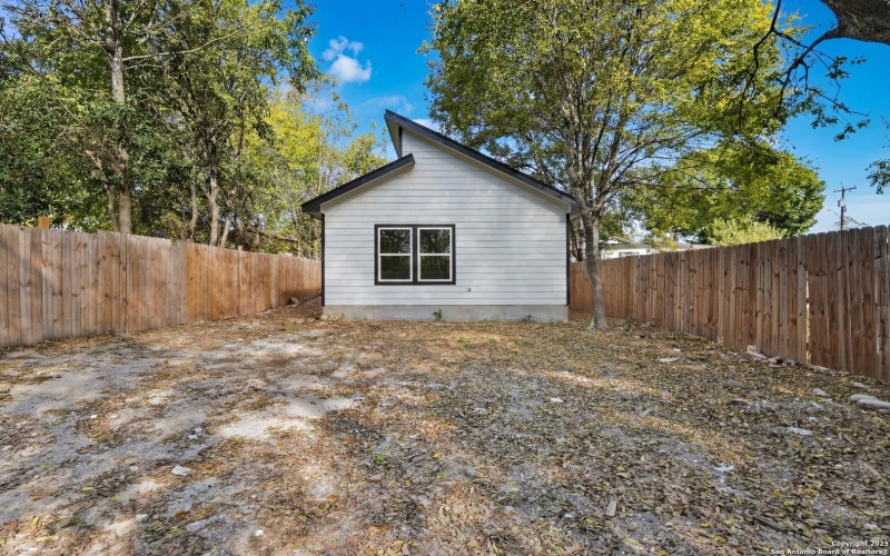 930 Gladstone, San Antonio, TX 78225, 3 Bedrooms Bedrooms, ,2 BathroomsBathrooms,Residential,For Sale,930 Gladstone,0,1927499