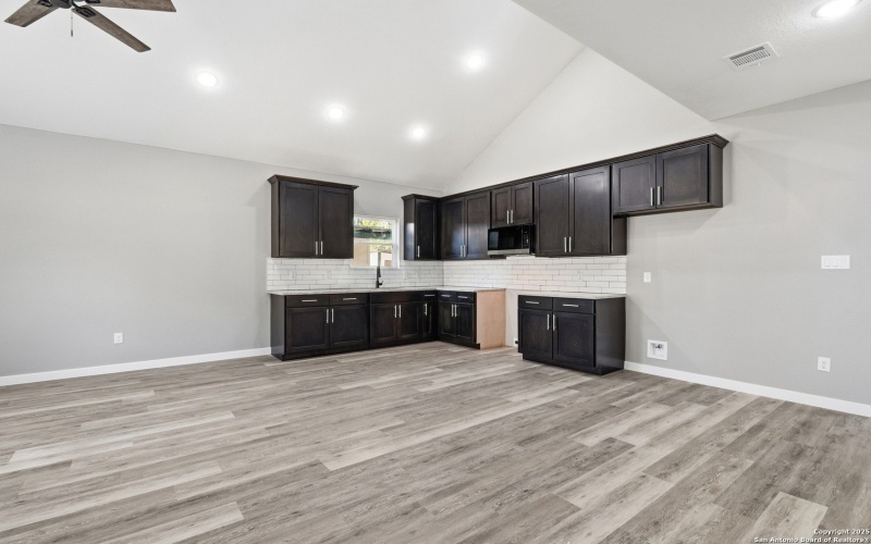 930 Gladstone, San Antonio, TX 78225, 3 Bedrooms Bedrooms, ,2 BathroomsBathrooms,Residential,For Sale,930 Gladstone,0,1927499