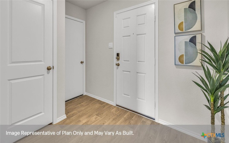 746 JENNIFER Way, New Braunfels, TX 78130, 5 Habitaciones Habitaciones , ,3 BañosBaños,Residential,En Venta,746 JENNIFER Way,0,599695