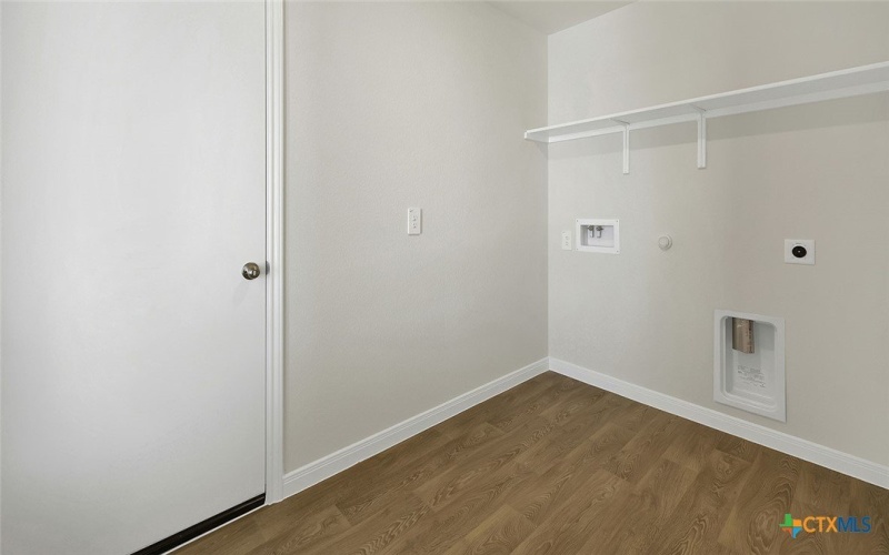 105 MORNING SIDE Grove, San Marcos, TX 78666, 4 Bedrooms Bedrooms, ,2 BathroomsBathrooms,Residential,For Sale,105 MORNING SIDE Grove,0,599732