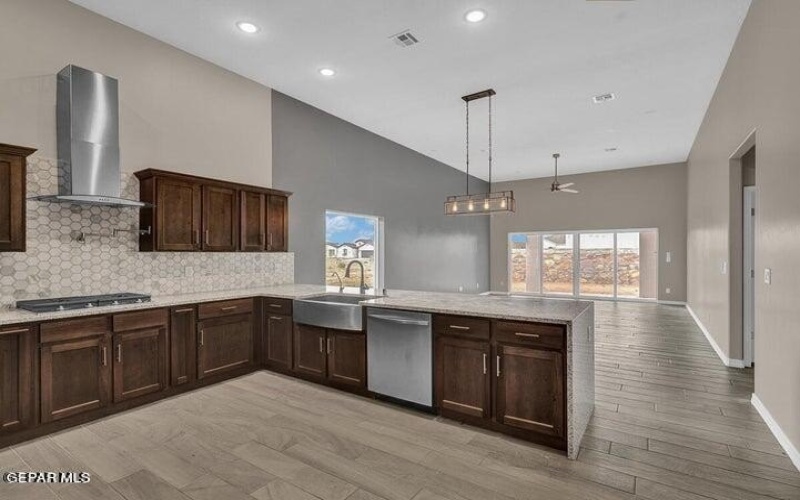 6038 Fall Ridge, Sunland Park, NM 88008, 4 Habitaciones Habitaciones , ,2 BañosBaños,Residential,En Venta,6038 Fall Ridge,0,934921