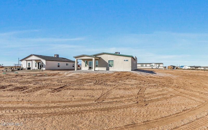 1376 Syrian Desert Drive, Chaparral, NM 88081, 4 Habitaciones Habitaciones , ,1 BañoBaños,Residential,En Venta,1376 Syrian Desert Drive,0,934929