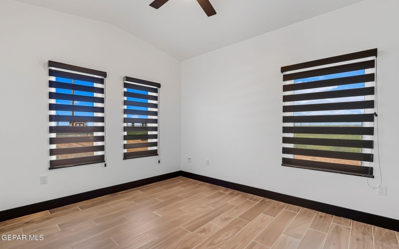 1433 THAR DESERT Drive, Chaparral, NM 88081, 4 Habitaciones Habitaciones , ,1 BañoBaños,Residential,En Venta,1433 THAR DESERT Drive,0,934937