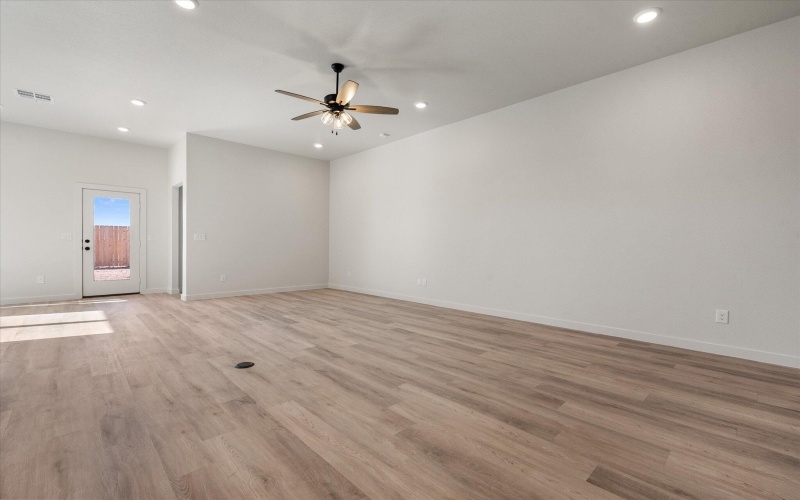 13814 Gary Avenue, Lubbock, TX 79423, 4 Bedrooms Bedrooms, ,2 BathroomsBathrooms,Residential,For Sale,13814 Gary Avenue,0,202564007