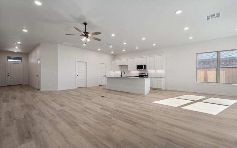 13814 Gary Avenue, Lubbock, TX 79423, 4 Bedrooms Bedrooms, ,2 BathroomsBathrooms,Residential,For Sale,13814 Gary Avenue,0,202564007