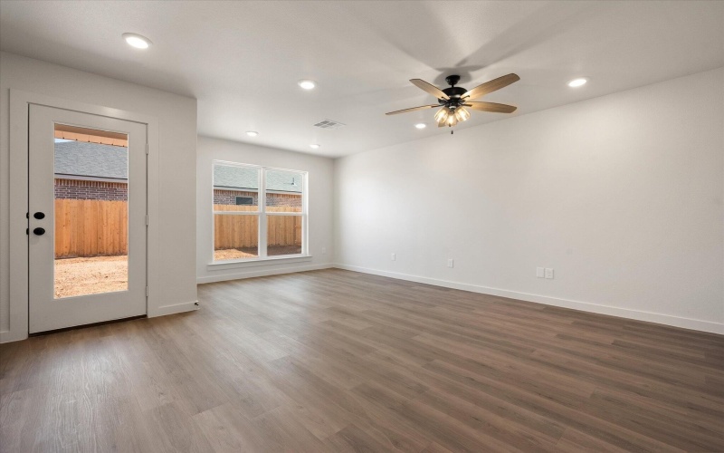 13801 Flint Avenue, Lubbock, TX 79423, 3 Habitaciones Habitaciones , ,2 BañosBaños,Residential,En Venta,13801 Flint Avenue,0,202564008