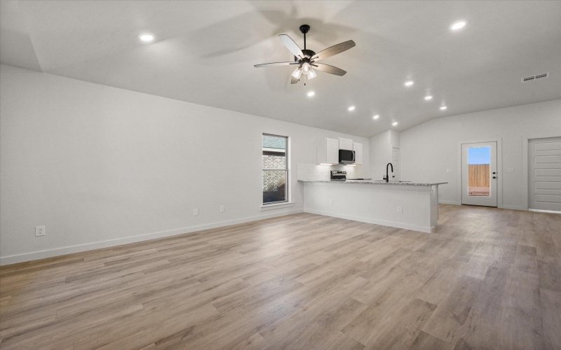 13817 Gary Avenue, Lubbock, TX 79423, 3 Bedrooms Bedrooms, ,2 BathroomsBathrooms,Residential,For Sale,13817 Gary Avenue,0,202564009