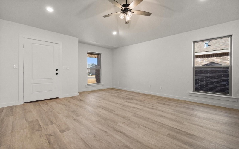 13817 Gary Avenue, Lubbock, TX 79423, 3 Bedrooms Bedrooms, ,2 BathroomsBathrooms,Residential,For Sale,13817 Gary Avenue,0,202564009