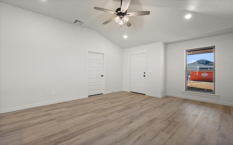 13817 Gary Avenue, Lubbock, TX 79423, 3 Bedrooms Bedrooms, ,2 BathroomsBathrooms,Residential,For Sale,13817 Gary Avenue,0,202564009