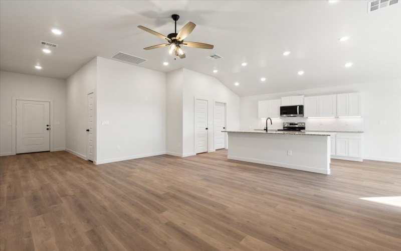 13818 Gary Avenue, Lubbock, TX 79423, 3 Bedrooms Bedrooms, ,2 BathroomsBathrooms,Residential,For Sale,13818 Gary Avenue,0,202564012