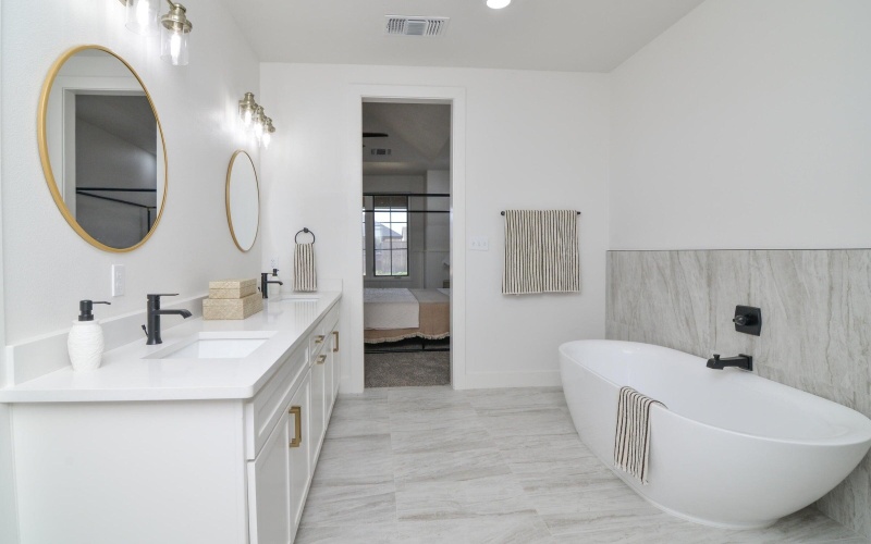 7801 56th Street, Lubbock, TX 79407, 5 Habitaciones Habitaciones , ,3 BañosBaños,Residential,En Venta,7801 56th Street,0,202564015