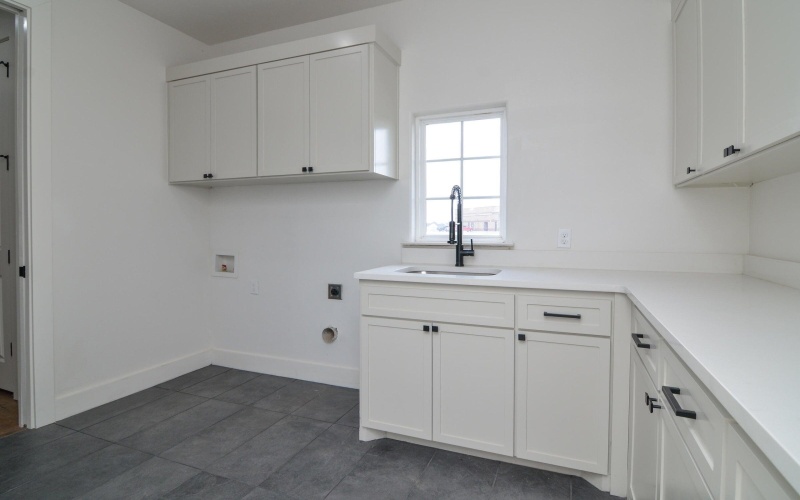 7801 56th Street, Lubbock, TX 79407, 5 Habitaciones Habitaciones , ,3 BañosBaños,Residential,En Venta,7801 56th Street,0,202564015