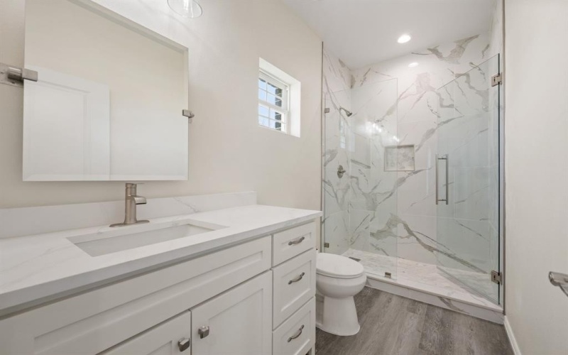 828 Mallard Pointe Drive, Grand Prairie, TX 75104, 5 Habitaciones Habitaciones , ,5 BañosBaños,Residential,En Venta,828 Mallard Pointe Drive,0,21100682