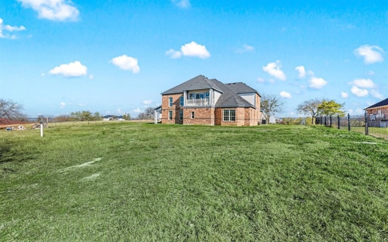 828 Mallard Pointe Drive, Grand Prairie, TX 75104, 5 Habitaciones Habitaciones , ,5 BañosBaños,Residential,En Venta,828 Mallard Pointe Drive,0,21100682