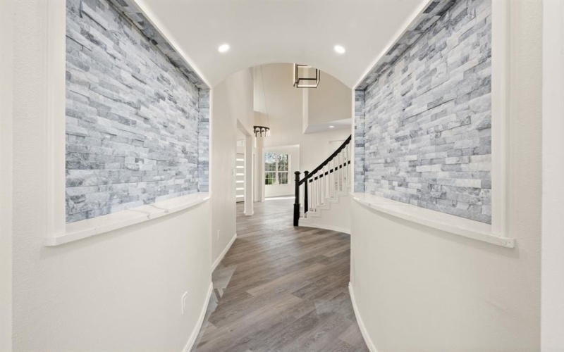 828 Mallard Pointe Drive, Grand Prairie, TX 75104, 5 Habitaciones Habitaciones , ,5 BañosBaños,Residential,En Venta,828 Mallard Pointe Drive,0,21100682