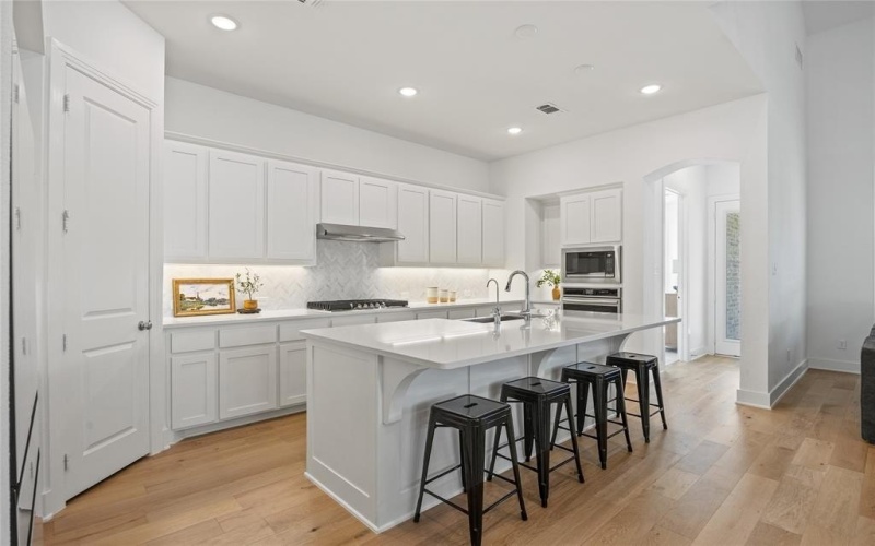 1807 Gateway Lane, Van Alstyne, TX 75495, 4 Habitaciones Habitaciones , ,5 BañosBaños,Residential,En Venta,1807 Gateway Lane,0,21104679