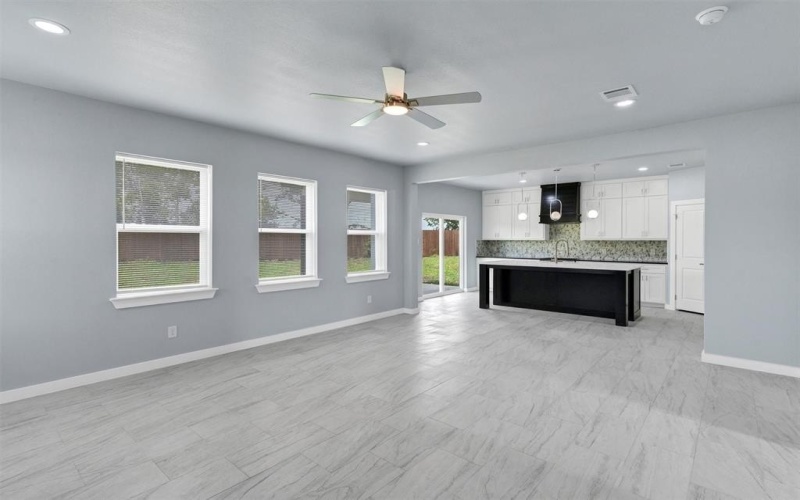 588 Highview Court, Godley, TX 76044, 3 Bedrooms Bedrooms, ,2 BathroomsBathrooms,Residential,For Sale,588 Highview Court,0,21127860