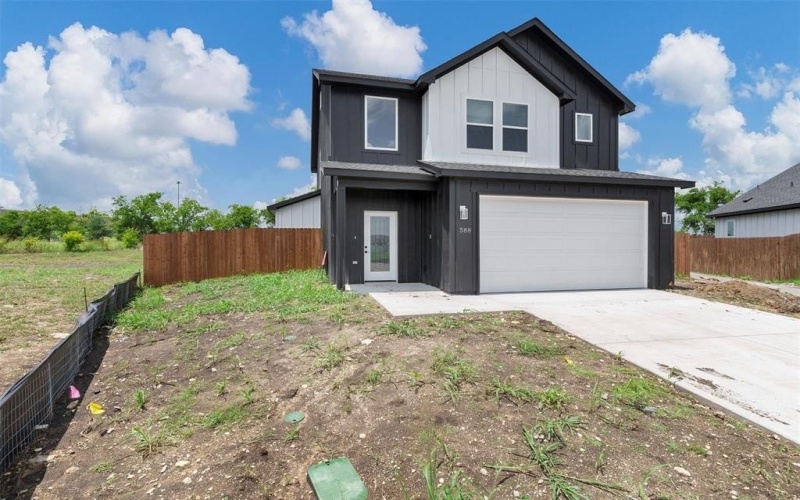 588 Highview Court, Godley, TX 76044, 3 Bedrooms Bedrooms, ,2 BathroomsBathrooms,Residential,For Sale,588 Highview Court,0,21127860