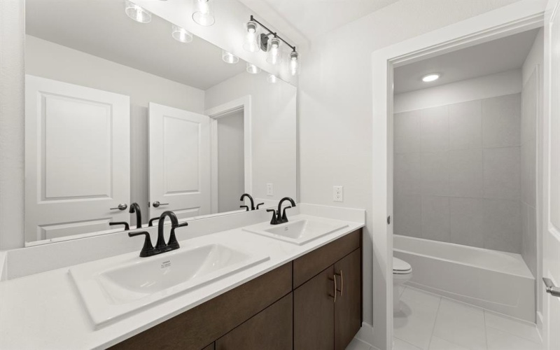 500 Blue Yucca Lane, Little Elm, TX 76227, 4 Bedrooms Bedrooms, ,5 BathroomsBathrooms,Residential,For Sale,500 Blue Yucca Lane,0,21128582