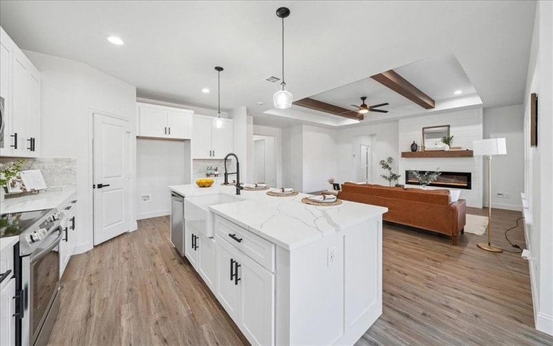 4609 Eagle Nest Court, Granbury, TX 76048, 4 Habitaciones Habitaciones , ,2 BañosBaños,Residential,En Venta,4609 Eagle Nest Court,0,21128855