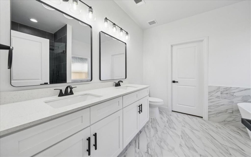 4609 Eagle Nest Court, Granbury, TX 76048, 4 Habitaciones Habitaciones , ,2 BañosBaños,Residential,En Venta,4609 Eagle Nest Court,0,21128855